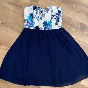 Super adorable Filly Flair Sz medium dress